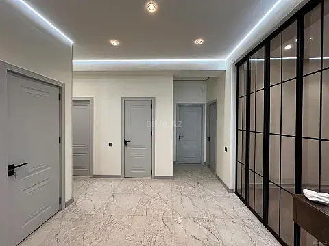 Satılır 3 otaqlı mənzil 98 m²