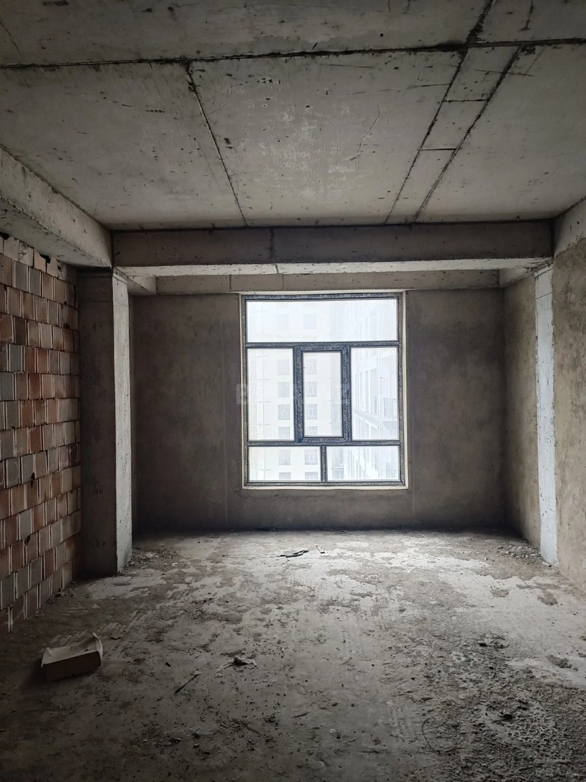 Satılır 3 otaqlı mənzil 117.5 m²