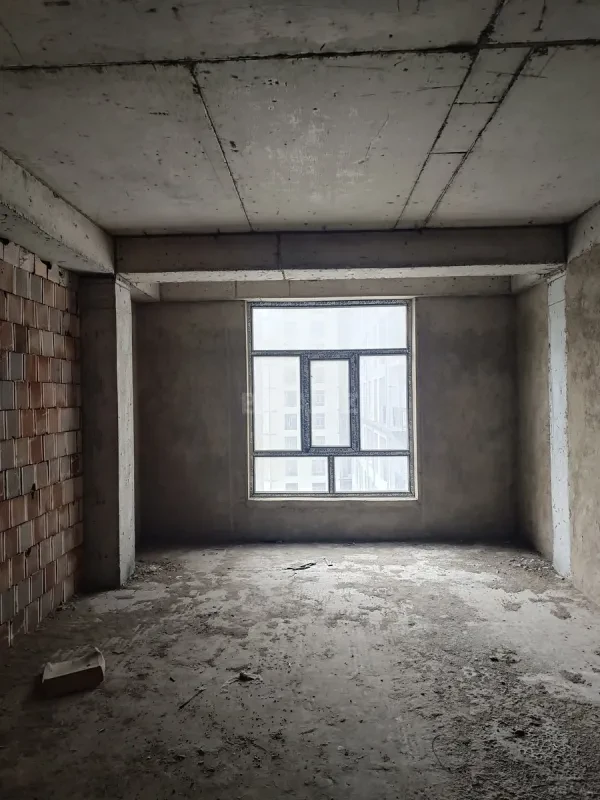 Satılır 3 otaqlı mənzil 117.5 m²