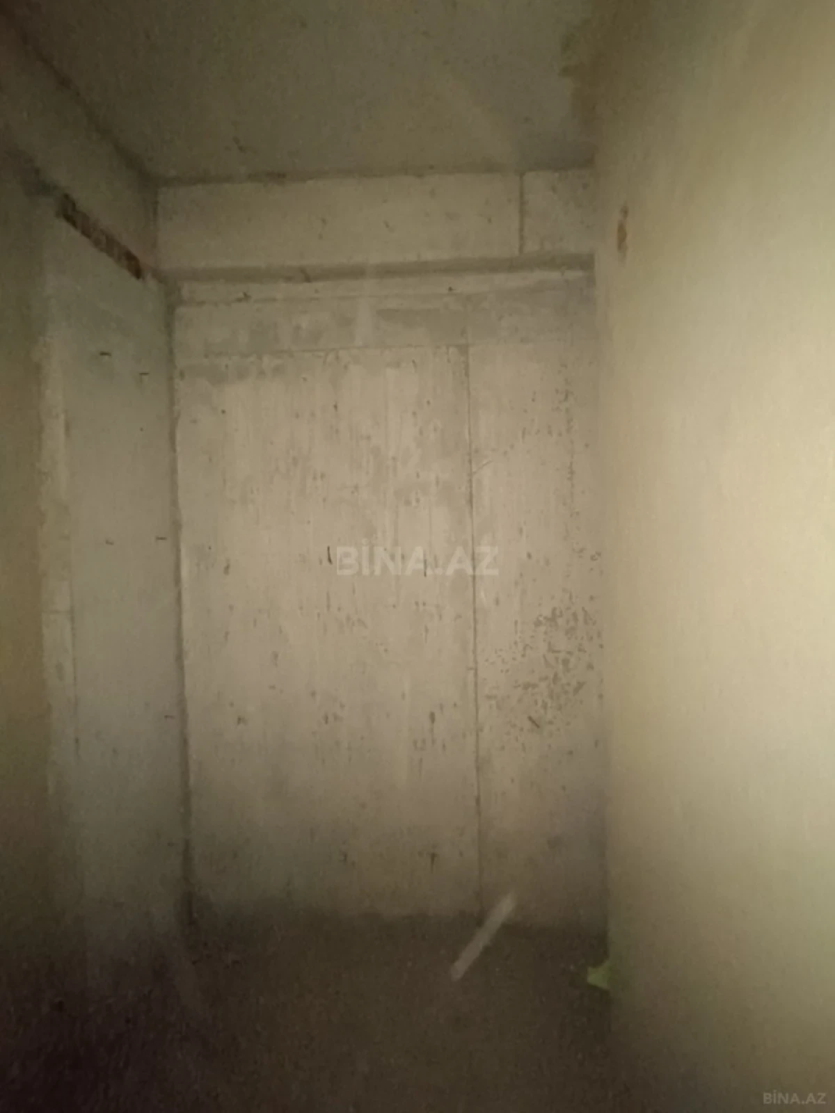 Satılır 3 otaqlı mənzil 117.5 m²