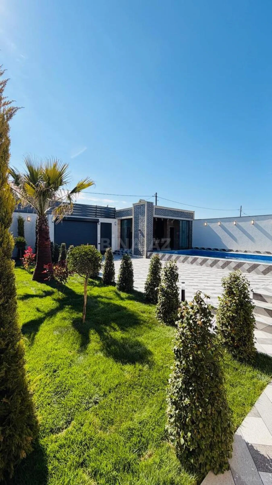 Satılır 5 otaqlı həyət evi 180 m²