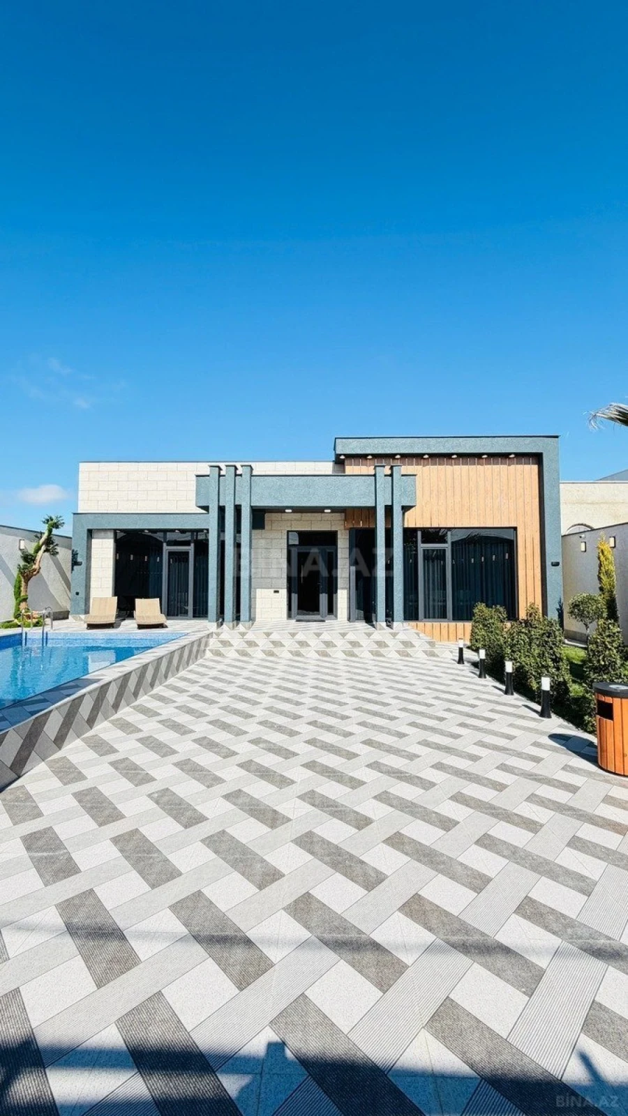 Satılır 5 otaqlı həyət evi 180 m²