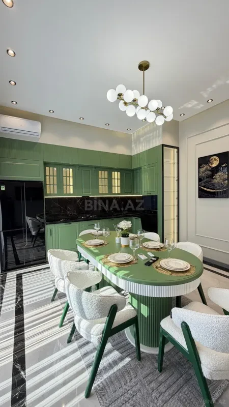 Satılır 5 otaqlı həyət evi 180 m²