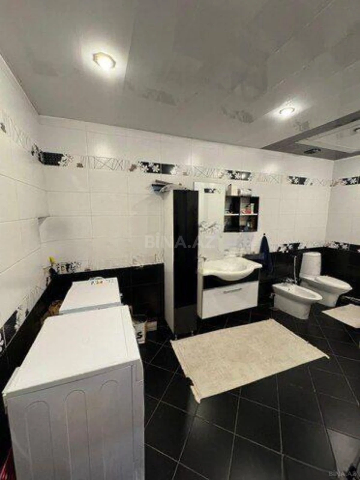 Kirayə verilir 3 otaqlı mənzil 160 m²