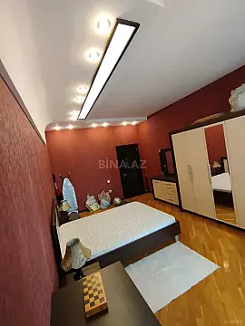 Kirayə verilir 3 otaqlı mənzil 160 m²