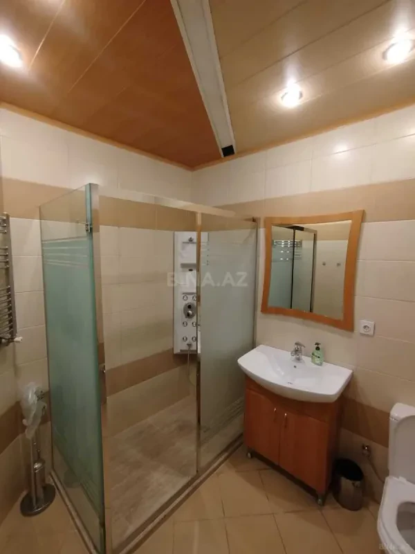 Kirayə verilir 3 otaqlı mənzil 160 m²