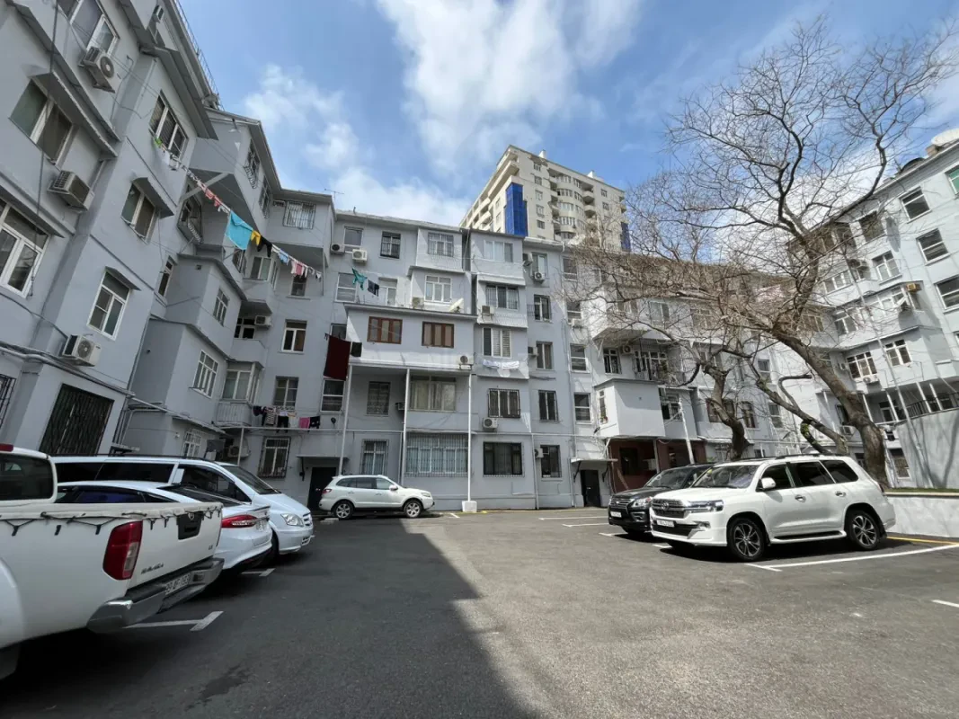 Satılır 1 otaqlı mənzil 35 m²