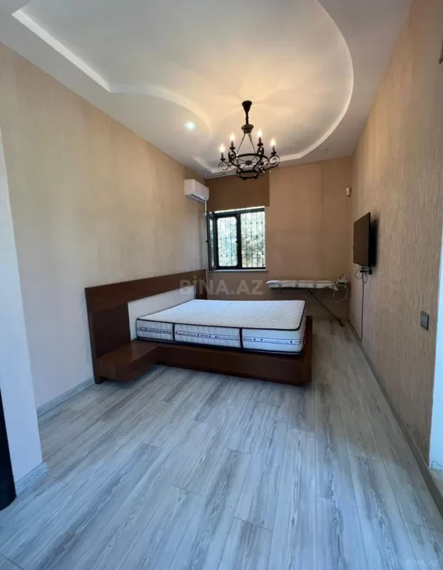 Kirayə verilir 6 otaqlı həyət evi 300 m²