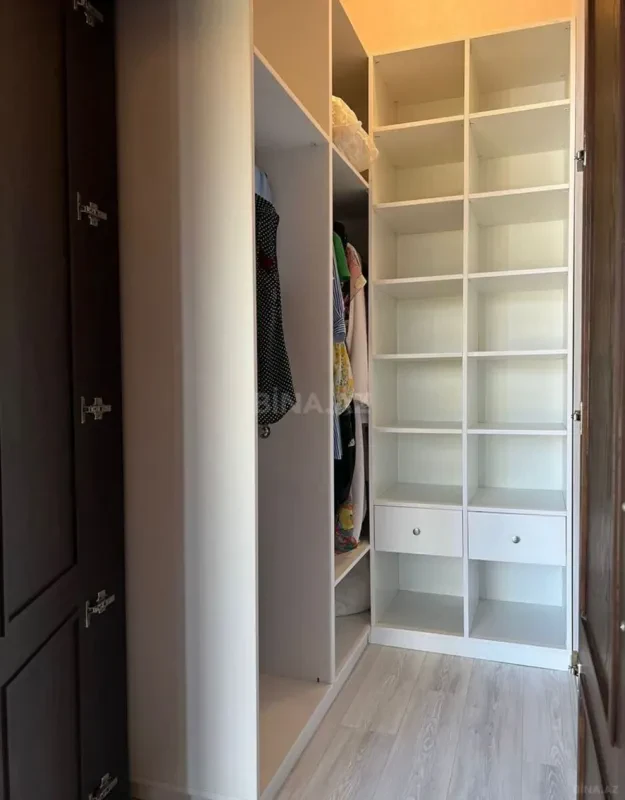 Kirayə verilir 6 otaqlı həyət evi 300 m²