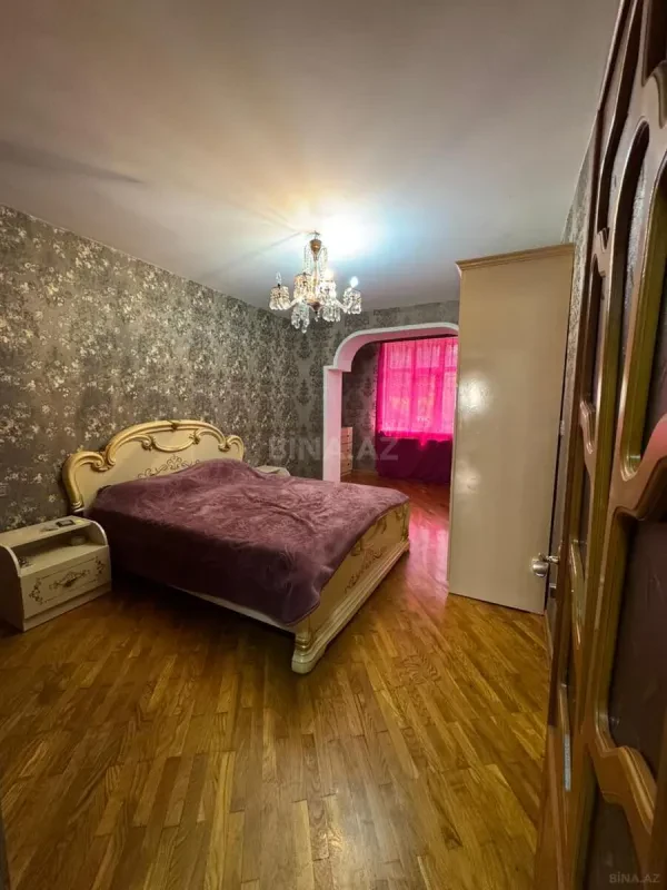 Satılır 4 otaqlı mənzil 100 m²