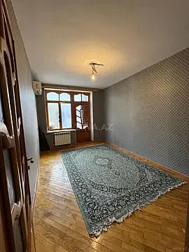 Satılır 4 otaqlı mənzil 100 m²