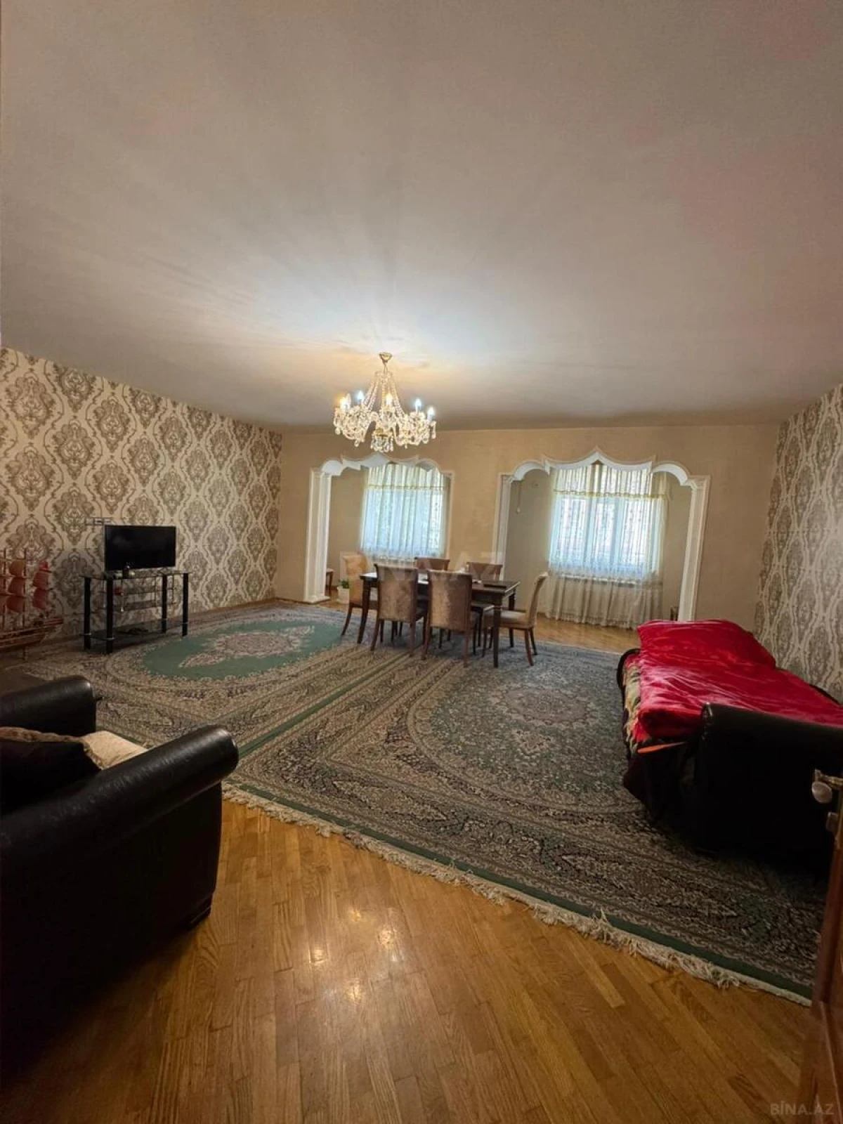 Satılır 4 otaqlı mənzil 100 m²