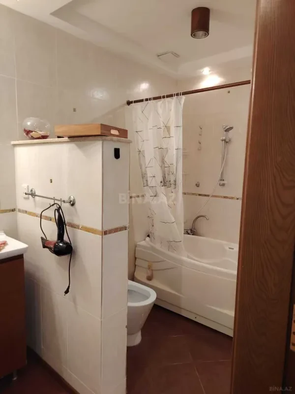 Kirayə verilir 3 otaqlı mənzil 120 m²