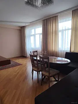 Kirayə verilir 3 otaqlı mənzil 120 m²
