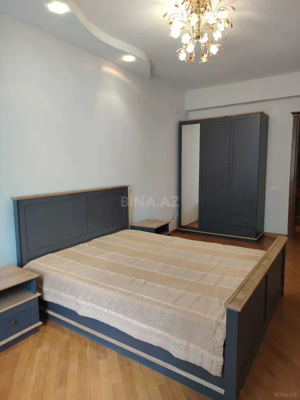 Kirayə verilir 3 otaqlı mənzil 120 m²