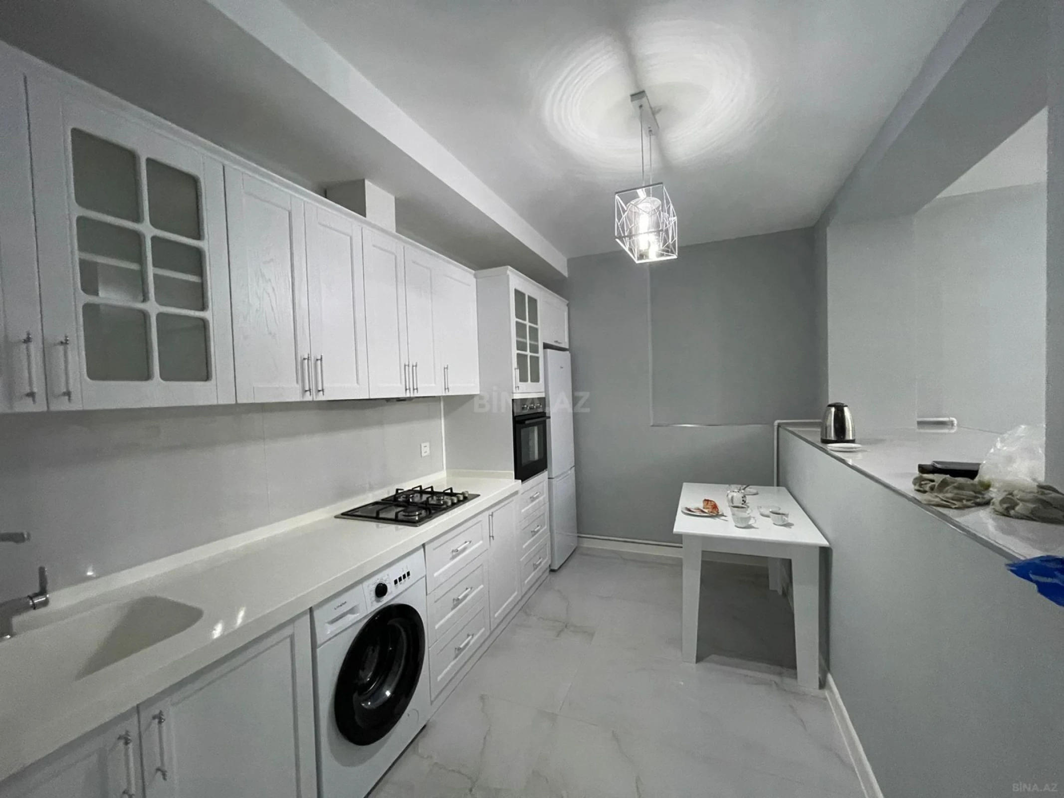Kirayə verilir 2 otaqlı mənzil 65 m²