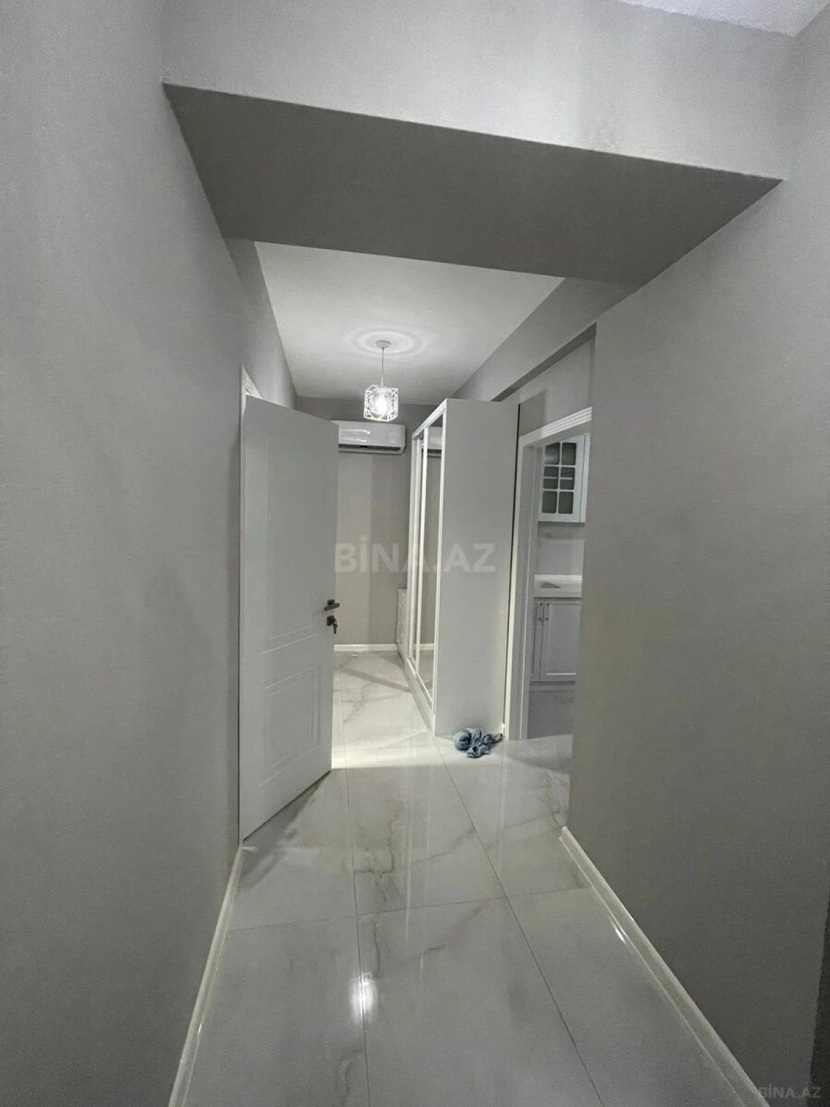 Kirayə verilir 2 otaqlı mənzil 65 m²