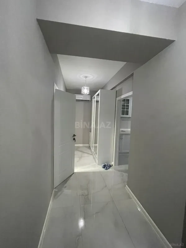 Kirayə verilir 2 otaqlı mənzil 65 m²
