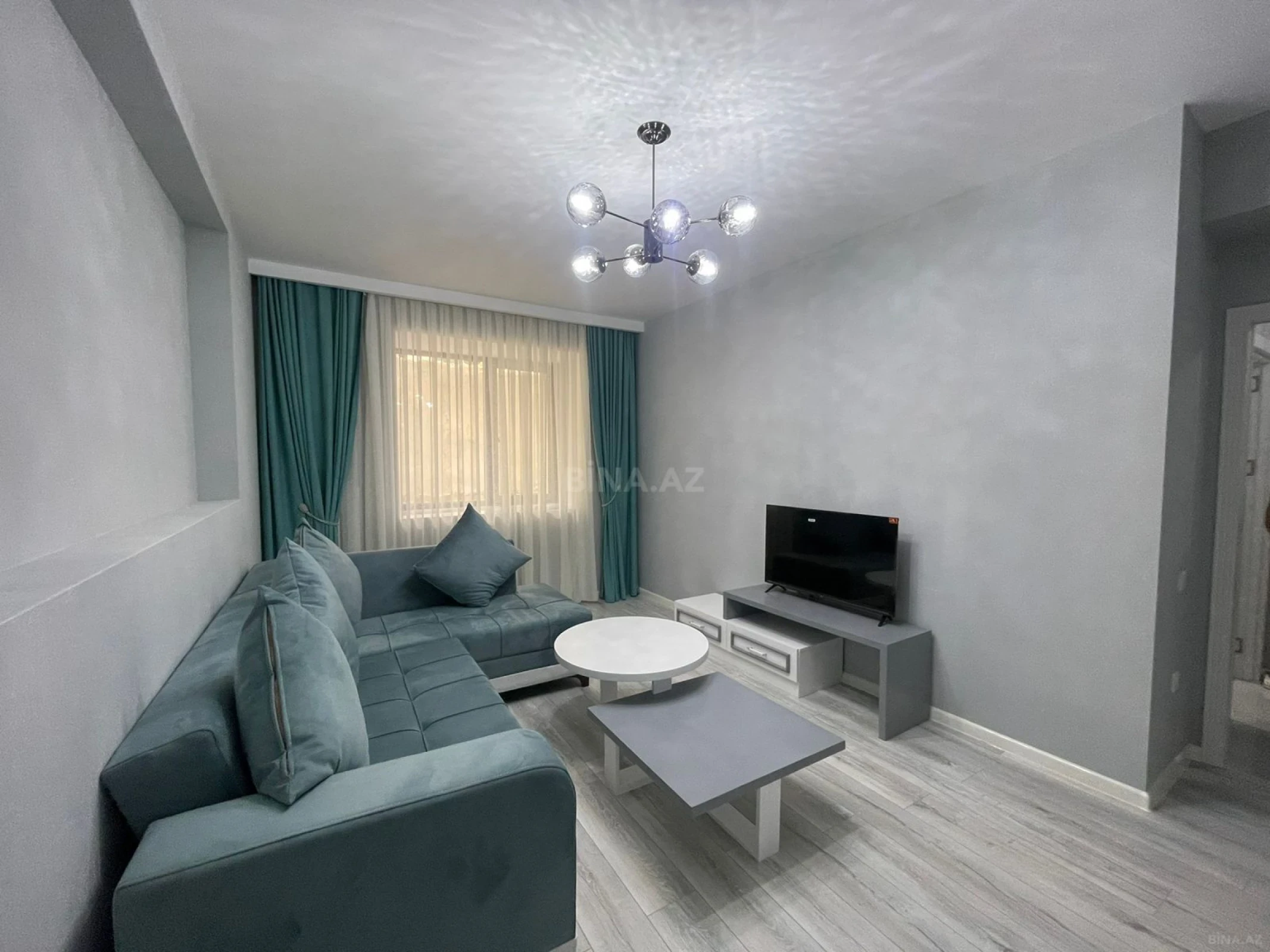 Kirayə verilir 2 otaqlı mənzil 65 m²