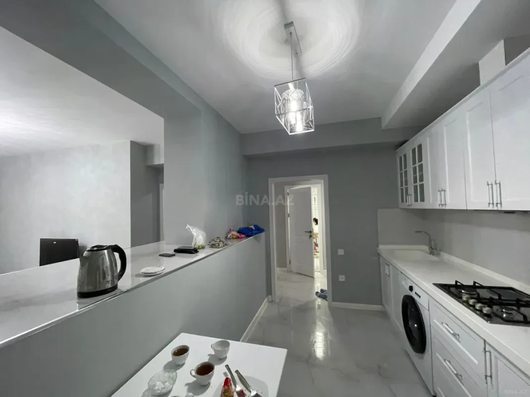 Kirayə verilir 2 otaqlı mənzil 65 m²