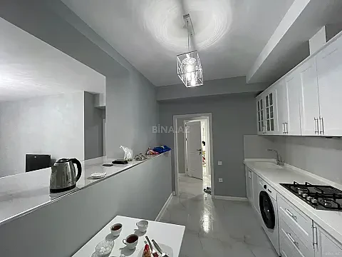 Kirayə verilir 2 otaqlı mənzil 65 m²