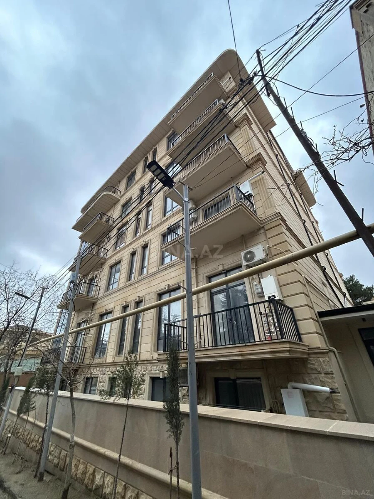 Kirayə verilir 2 otaqlı mənzil 65 m²