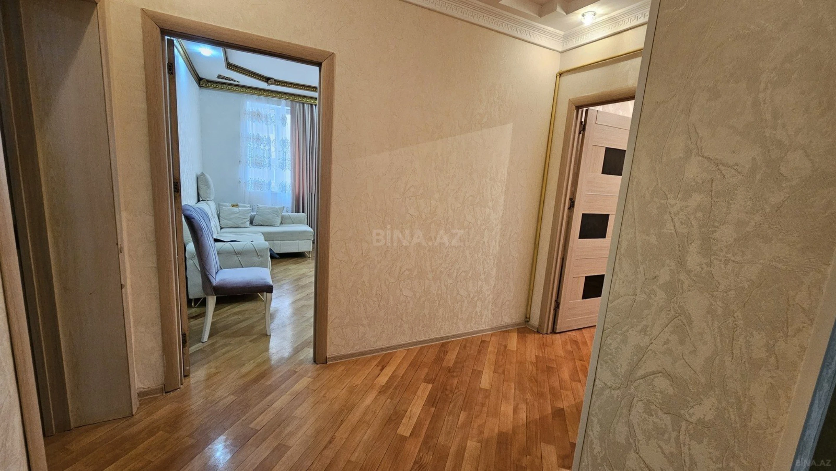 Satılır 3 otaqlı mənzil 101 m²
