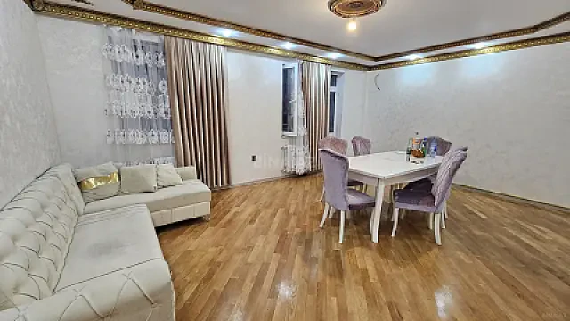 Satılır 3 otaqlı mənzil 101 m² — Bakı, İnşaatçılar 3 otaq 101.00 m²