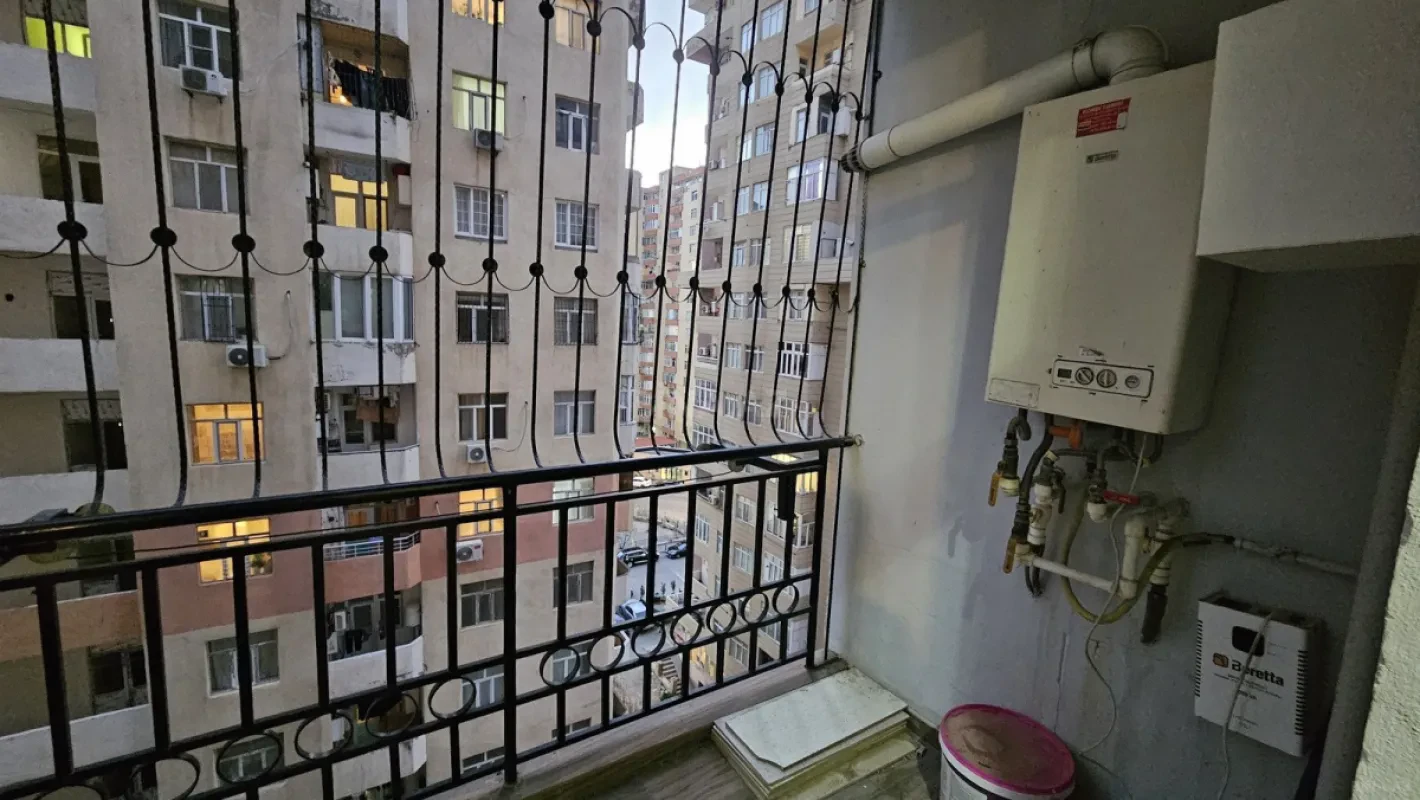 Satılır 3 otaqlı mənzil 101 m²