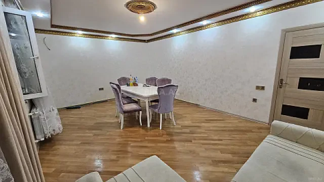 Satılır 3 otaqlı mənzil 101 m²