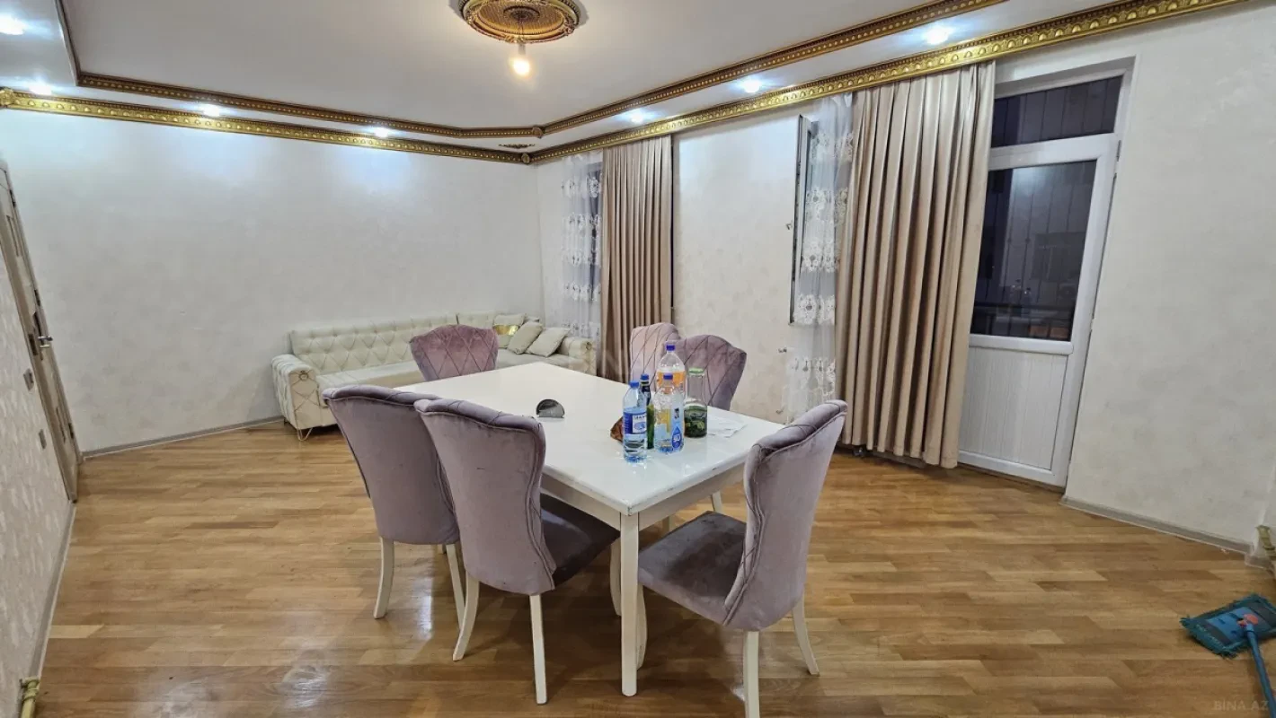 Satılır 3 otaqlı mənzil 101 m²