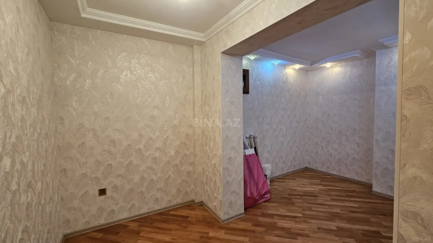 Satılır 3 otaqlı mənzil 101 m²