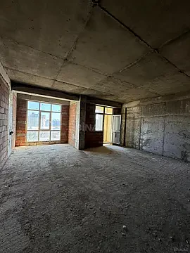 Satılır 3 otaqlı mənzil 166 m²