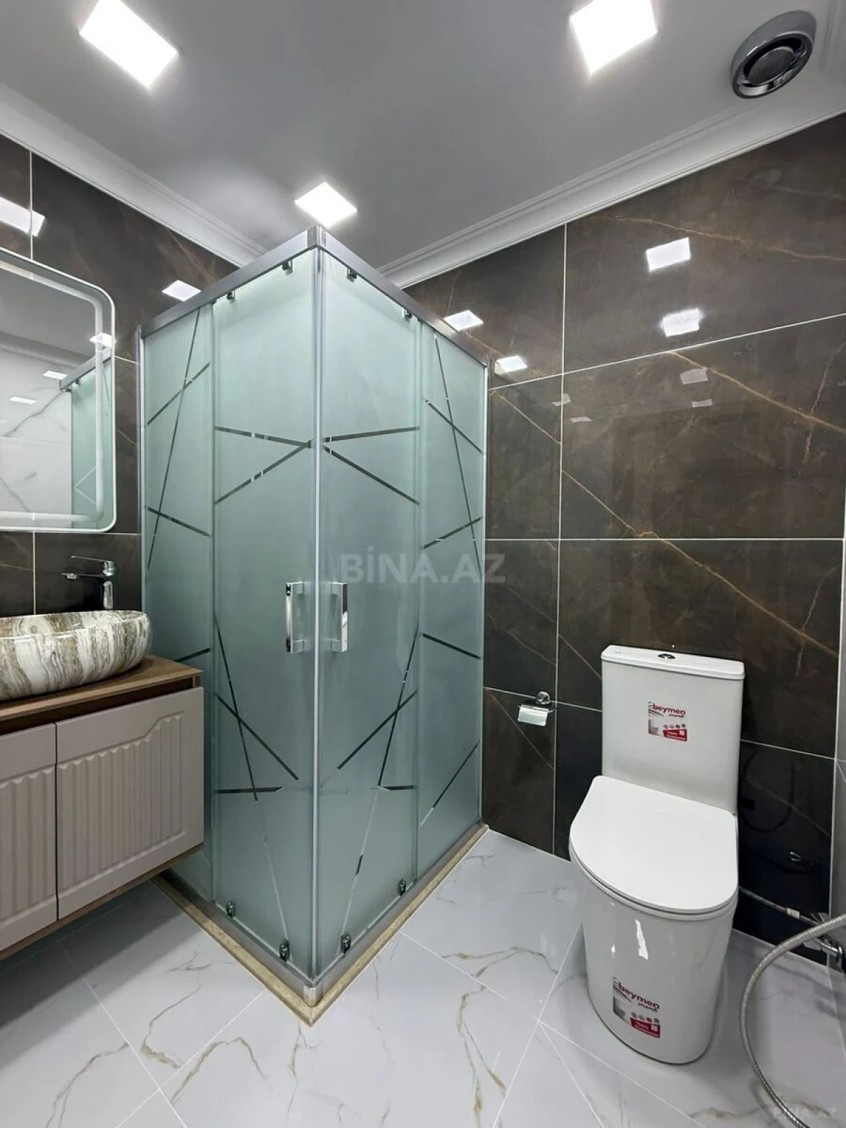 Satılır 3 otaqlı mənzil 127 m²