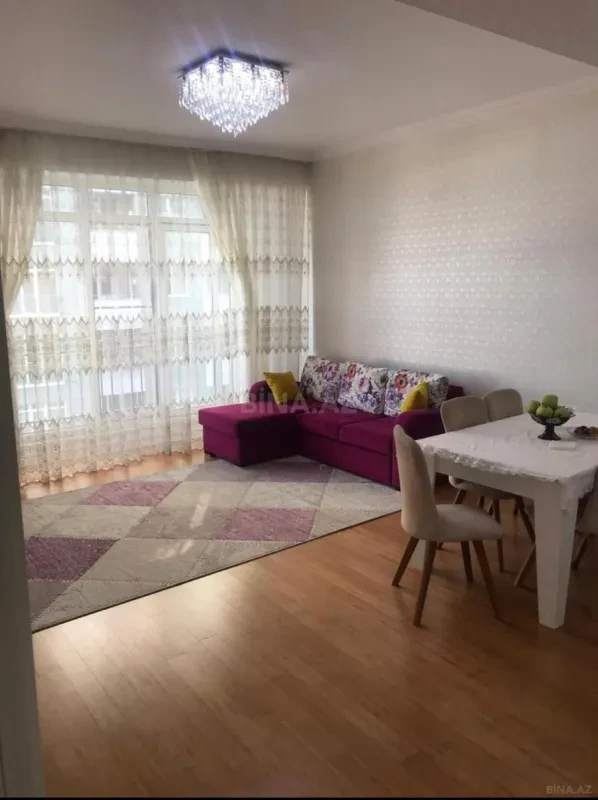 Kirayə verilir 2 otaqlı mənzil 55 m²