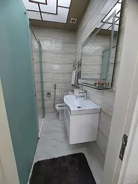 Kirayə verilir 2 otaqlı mənzil 82 m²
