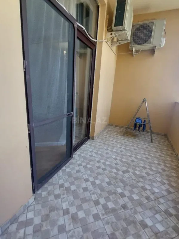 Kirayə verilir 2 otaqlı mənzil 82 m²