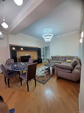 Kirayə verilir 2 otaqlı mənzil 82 m² — Bakı 2 otaq 82.00 m²