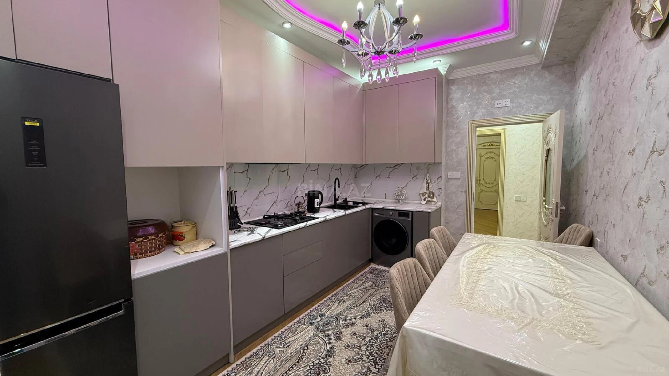 Satılır 3 otaqlı mənzil 98 m²