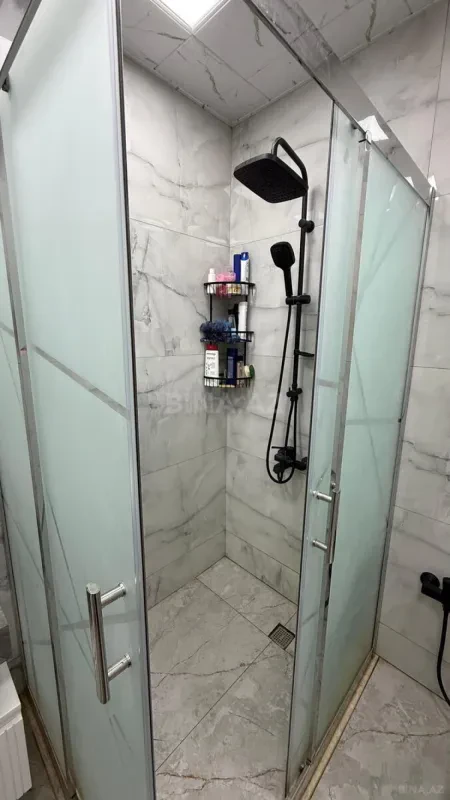 Satılır 3 otaqlı mənzil 98 m²