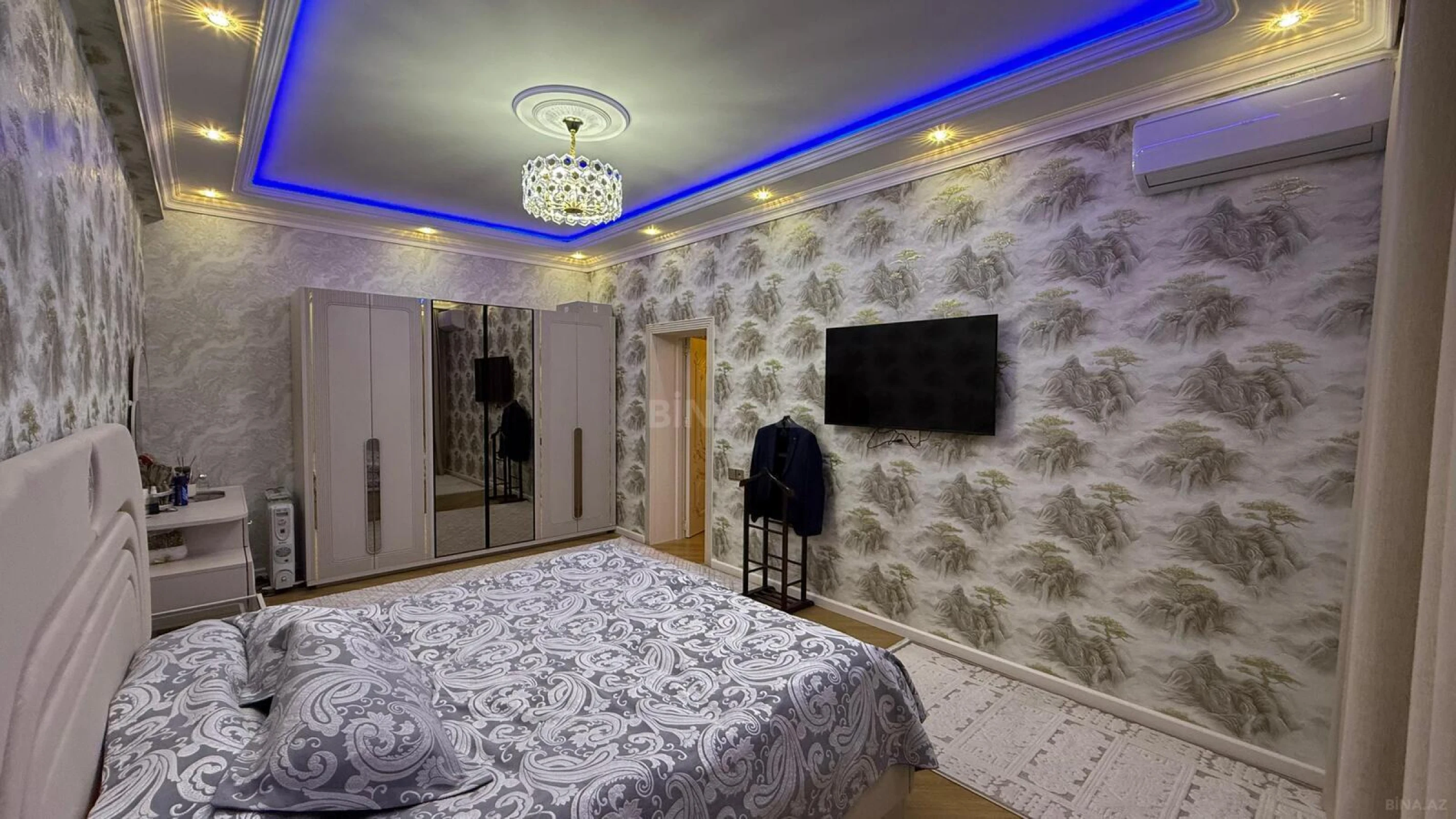 Satılır 3 otaqlı mənzil 98 m²