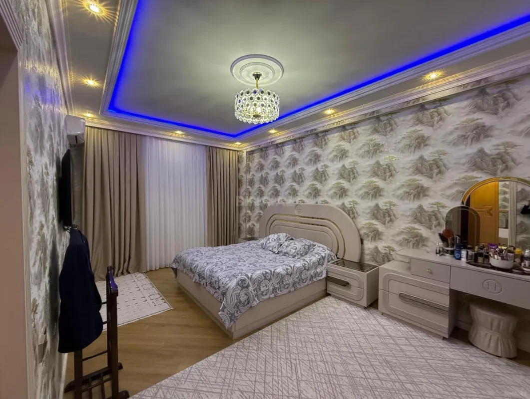Satılır 3 otaqlı mənzil 98 m²