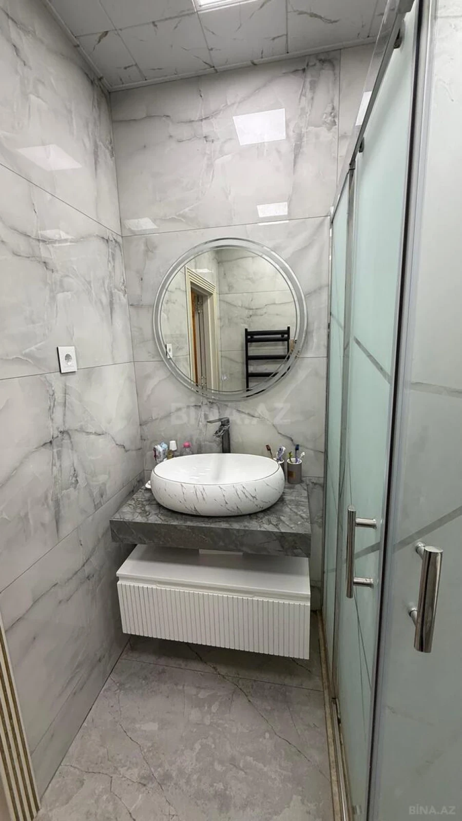 Satılır 3 otaqlı mənzil 98 m²