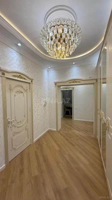 Satılır 3 otaqlı mənzil 98 m²