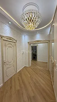 Satılır 3 otaqlı mənzil 98 m²