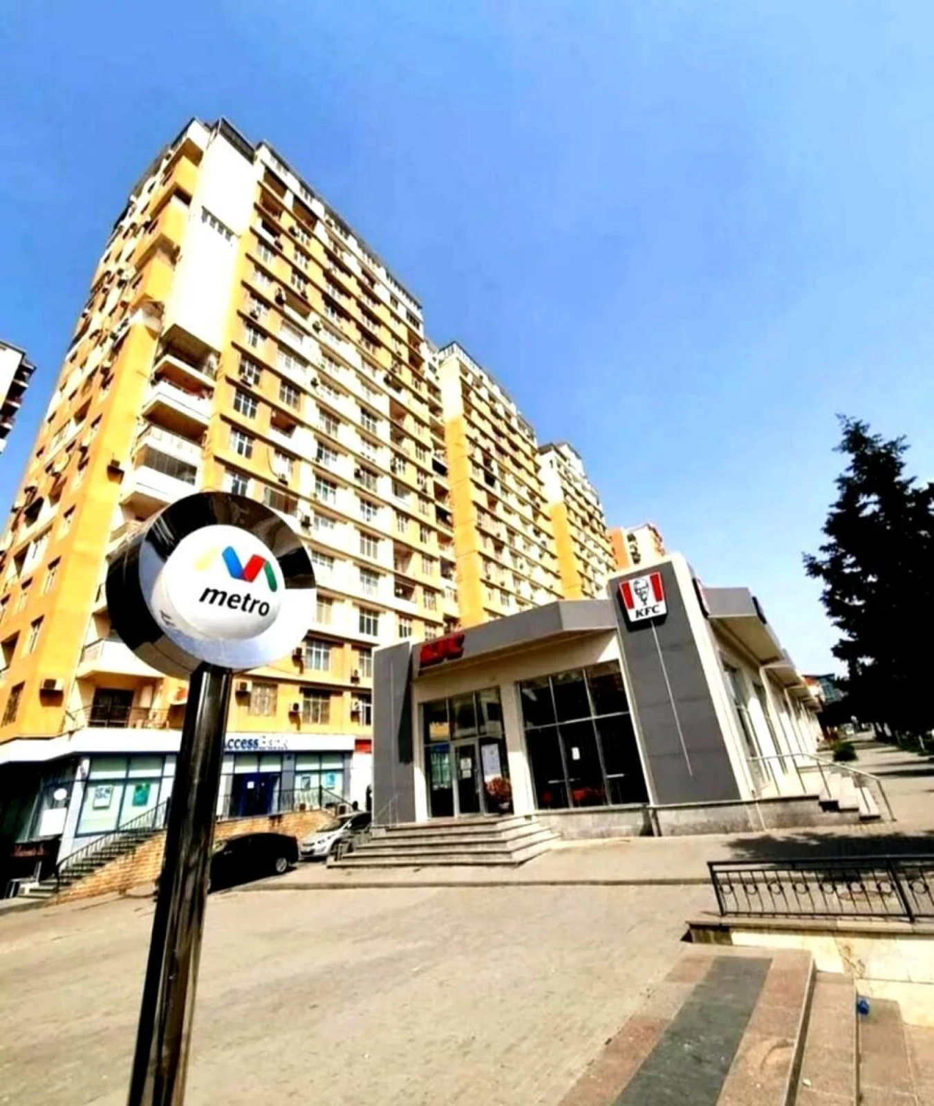Satılır 3 otaqlı mənzil 106 m²