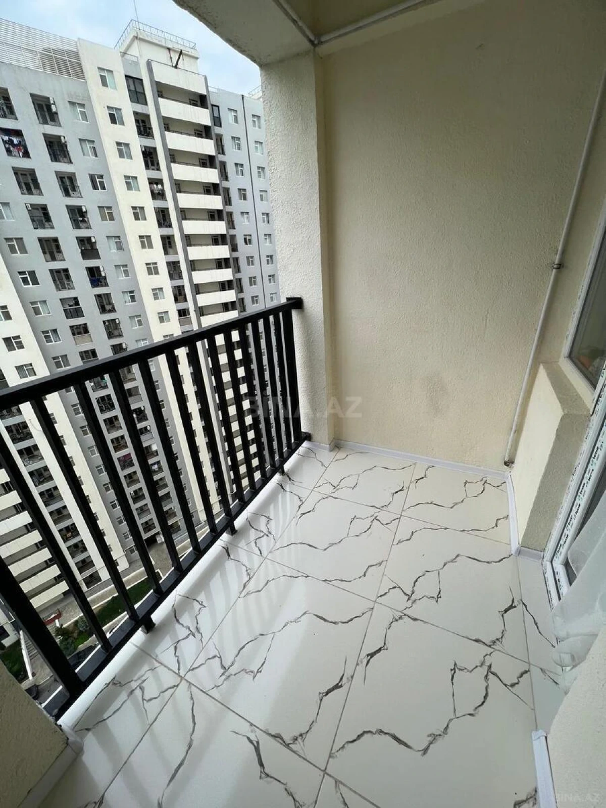 Kirayə verilir 2 otaqlı mənzil 60 m²