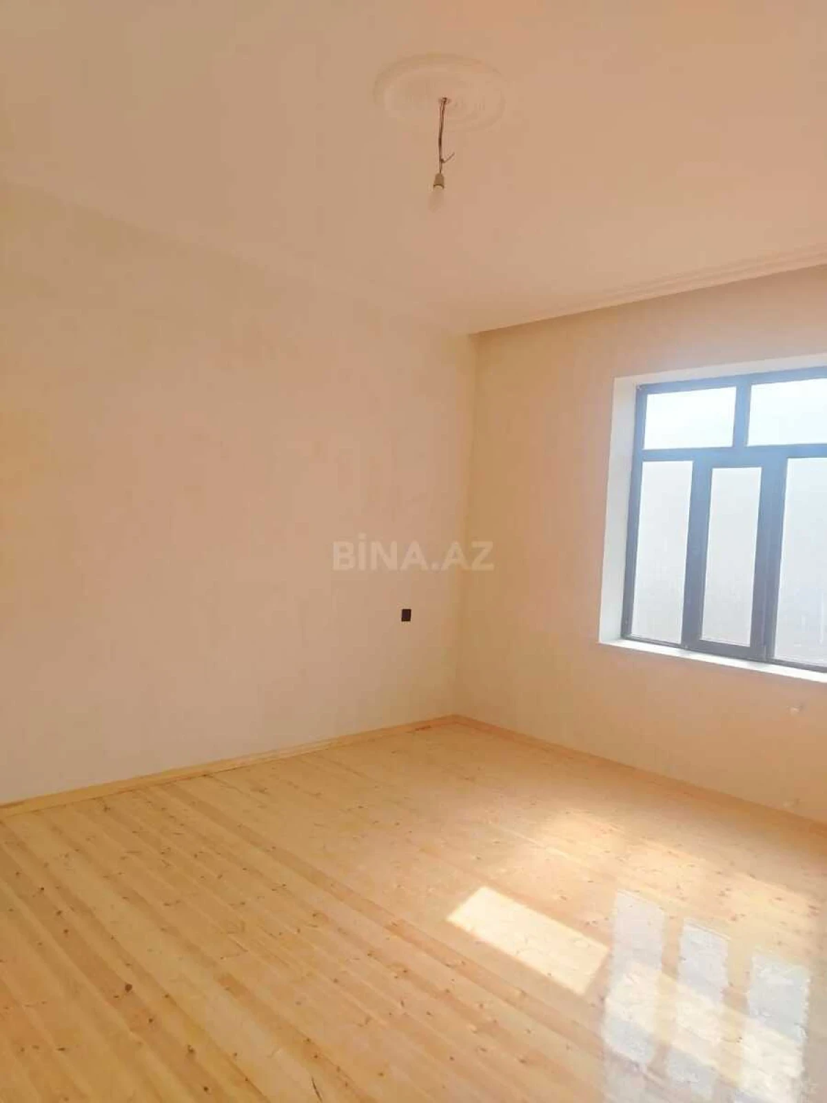 Satılır 4 otaqlı həyət evi 160 m²