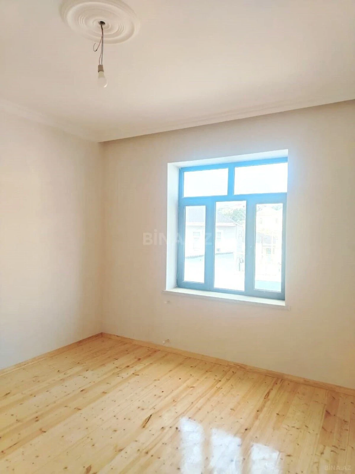 Satılır 4 otaqlı həyət evi 160 m²