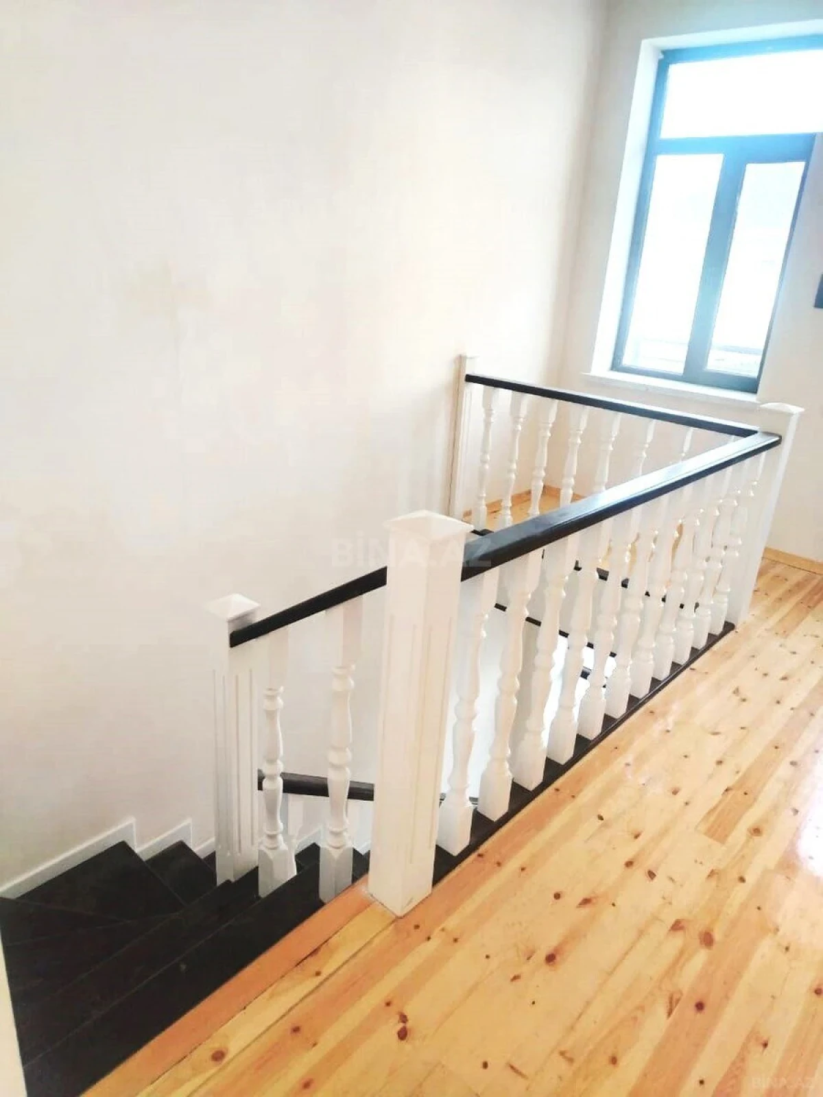 Satılır 4 otaqlı həyət evi 160 m²